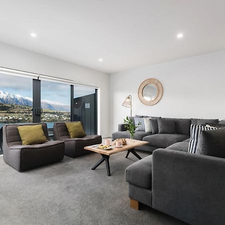 Villa St Matthews Views Walter à Queenstown Extérieur photo