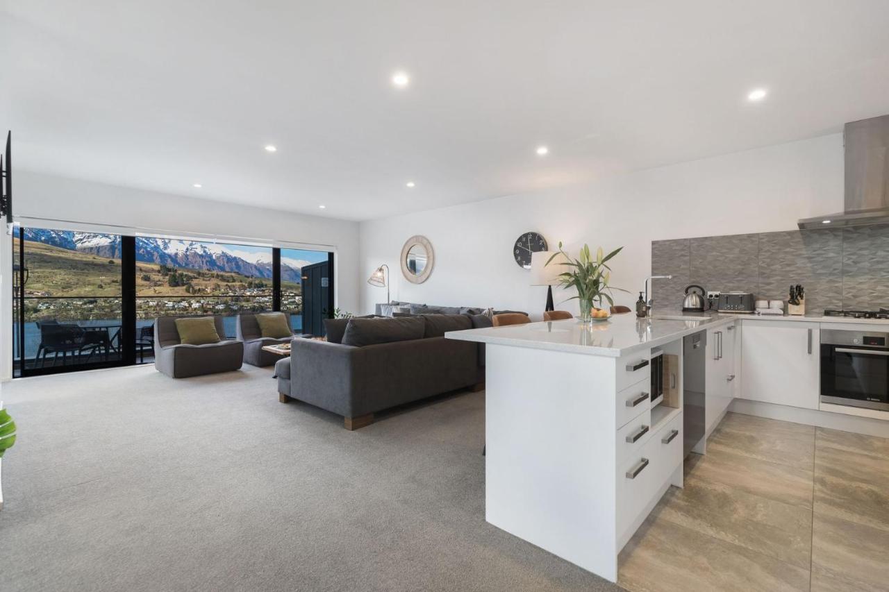 Villa St Matthews Views Walter à Queenstown Extérieur photo
